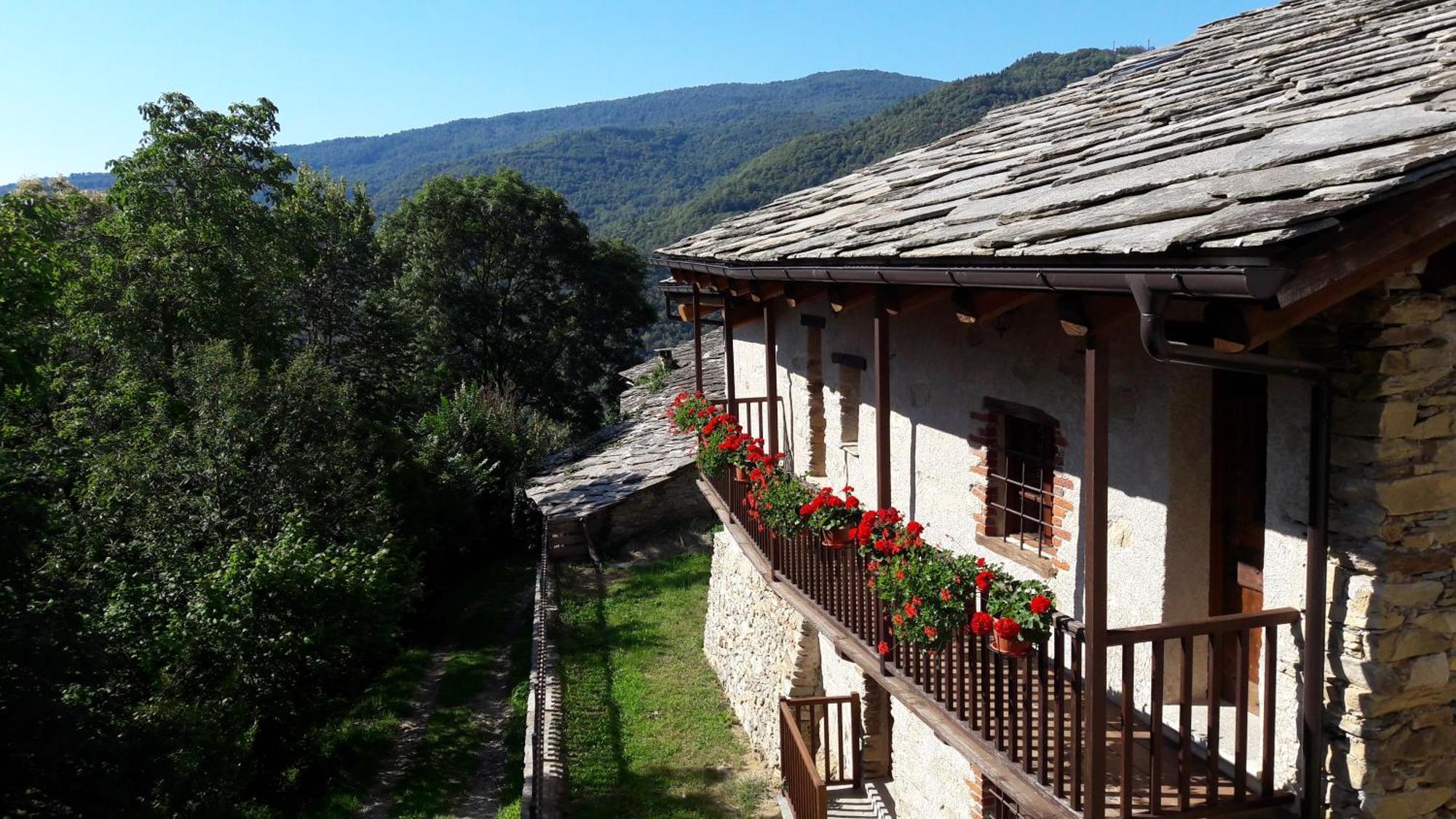 La Baita Nel Bosco Brossasco Exterior photo